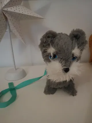 Perrito peluche que anda