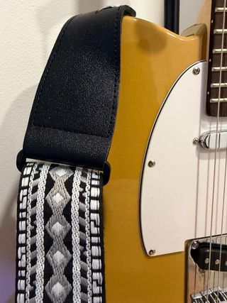 Guitarra Eléctrica SX + Mini Amplificador Joyo