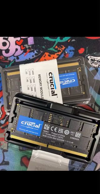 2x 8GB DDR5 Crucial RAM SODIMM