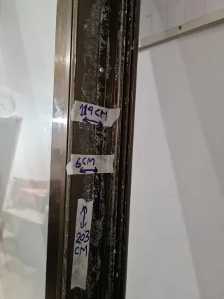 Puerta corredera de aluminio