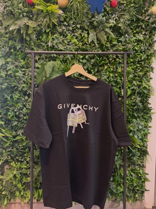 Camiseta Givenchy Negra