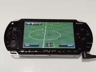 Consola Sony PSP Negra Modelo 1004 (LEER)