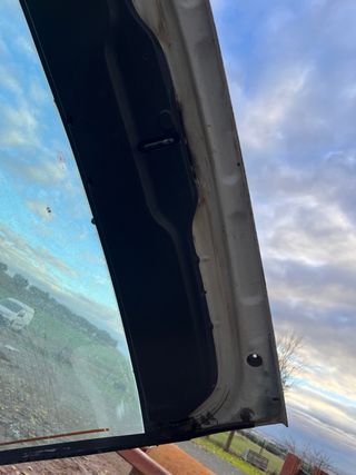 Luna portón trasero Pontiac