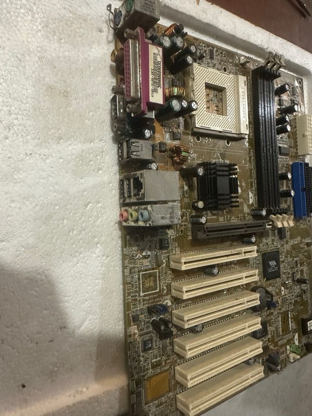 111- placa base Asus A7VBX-X Socket 462