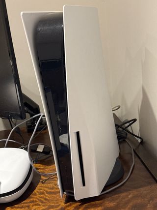 PACK PS5 + lector disco 825Gb + 3 MANDOS +3 Juegos