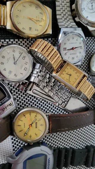 Lote de relojes variados