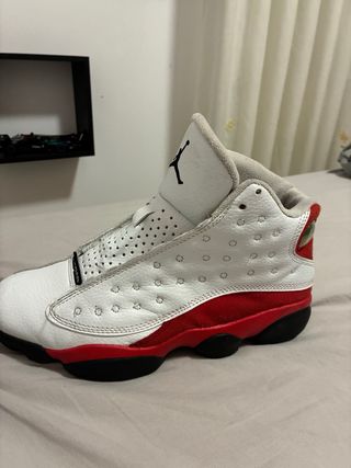 Zapatillas Jordan 13 Blancas y Rojas