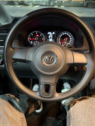 Volkswagen Touran 2011