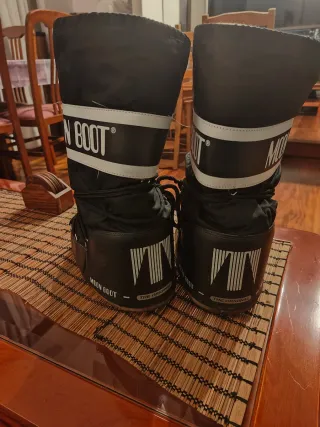 Botas Moon Boot Negras