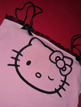 Camiseta Oysho Hello Kitty Talla M