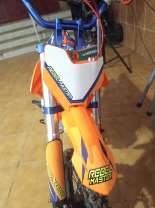 Moto Rebel Master 110cc Semi XL