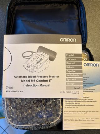 Misuratore Pressione Omron M6 Comfort