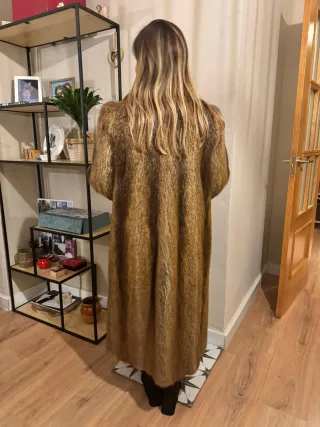 Abrigo largo de piel