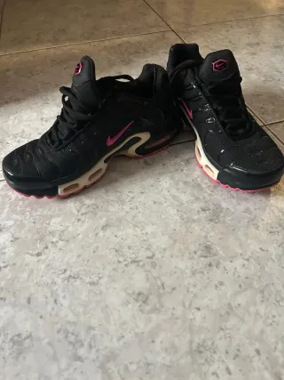 Zapatillas Nike Air Max TN Negras Rosas