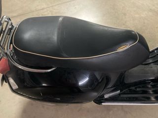 Vespa GTS 125 Negra