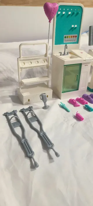 Barbie Enfermera con Accesorios