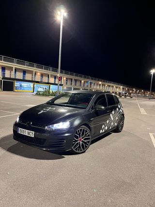 Volkswagen Golf 2014