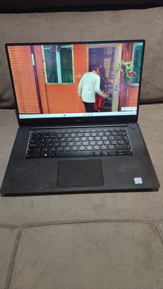 Dell XPS 15 9560 i7 16GB RAM 500GB NVMe