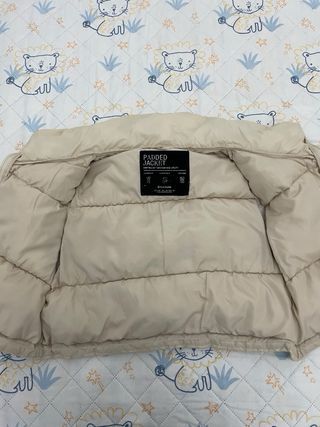 Chaleco acolchado beige