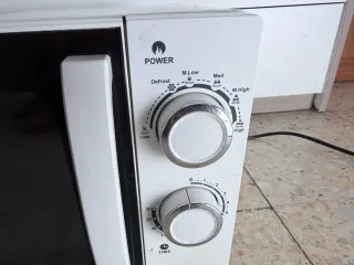 Microondas Orbegozo Blanco