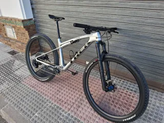Trek supercaliber 9.8 SLR gen2