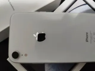 iPhone XR 256GB 84% Batería Caja