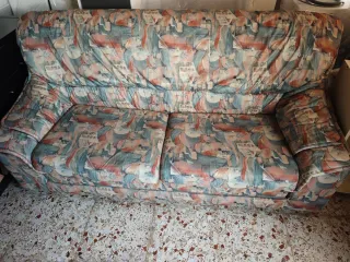 Sofá cama de tela estampado