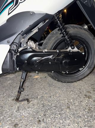 Yamaha Jog RR Blanca