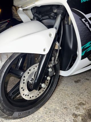 Yamaha Jog RR Blanca