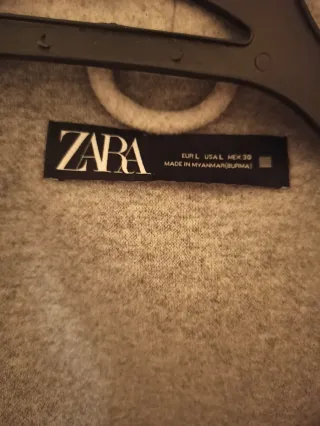 Abrigo Zara Gris con Capucha
