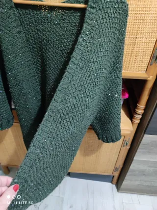 Cárdigan verde con lentejuelas