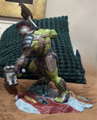 Estatua Hulk Gladiador 30cm
