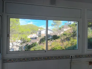 Ventanas y puertas de aluminio