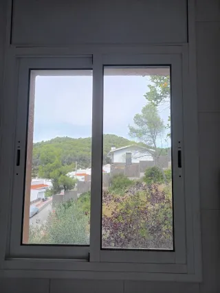 Ventanas y puertas de aluminio