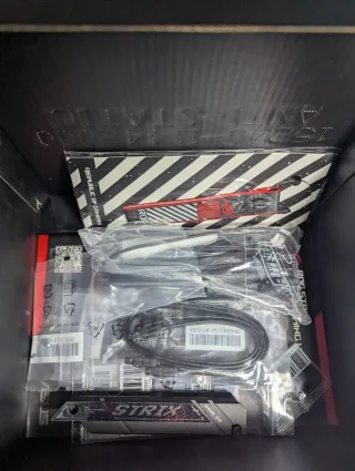 Placa Base ASUS ROG STRIX B850-I GAMING WIFI