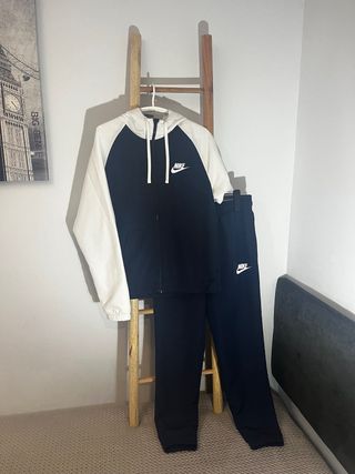Chándal Nike Talla S Negro y Blanco