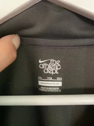 Chaqueta Nike Negra y Verde Neón