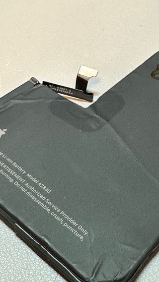 Batteria iPhone 14 Pro Max - 81%. Originale Apple 