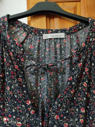 Vestido floral Pull&Bear talla L