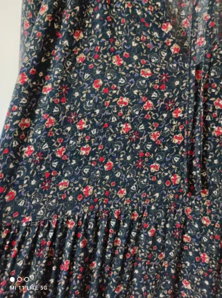 Vestido floral Pull&Bear talla L