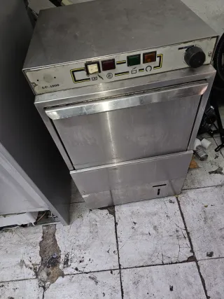 Lavastoviglie professionale LC-1500