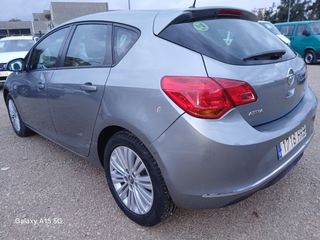 Opel Astra 2013
