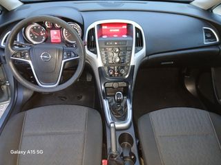Opel Astra 2013