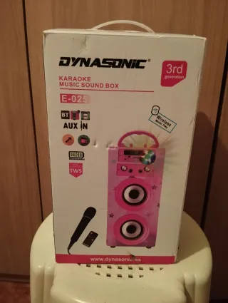 Dynasonic E-025 Karaoke Music Sound Box
