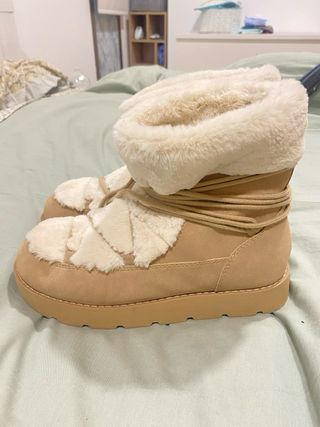 Botines Pull&Bear Beige Peludos