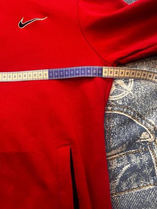 Sudadera Nike bicolor negra y roja