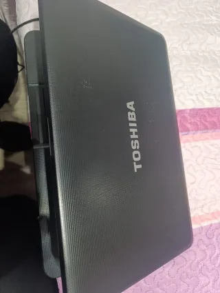 Portátil Toshiba i3 Negro