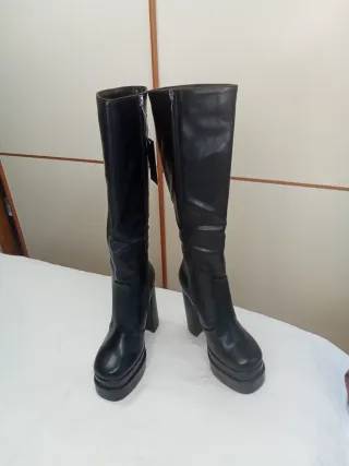 Botas tacón plataforma MIA negras