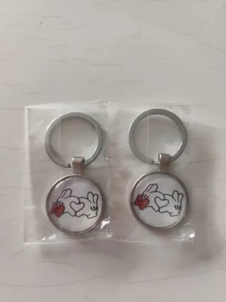 Llaveros Corazón Manos Mickey Minnie