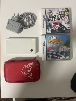 Nintendo DSi Blanca con Accesorios y Juegos